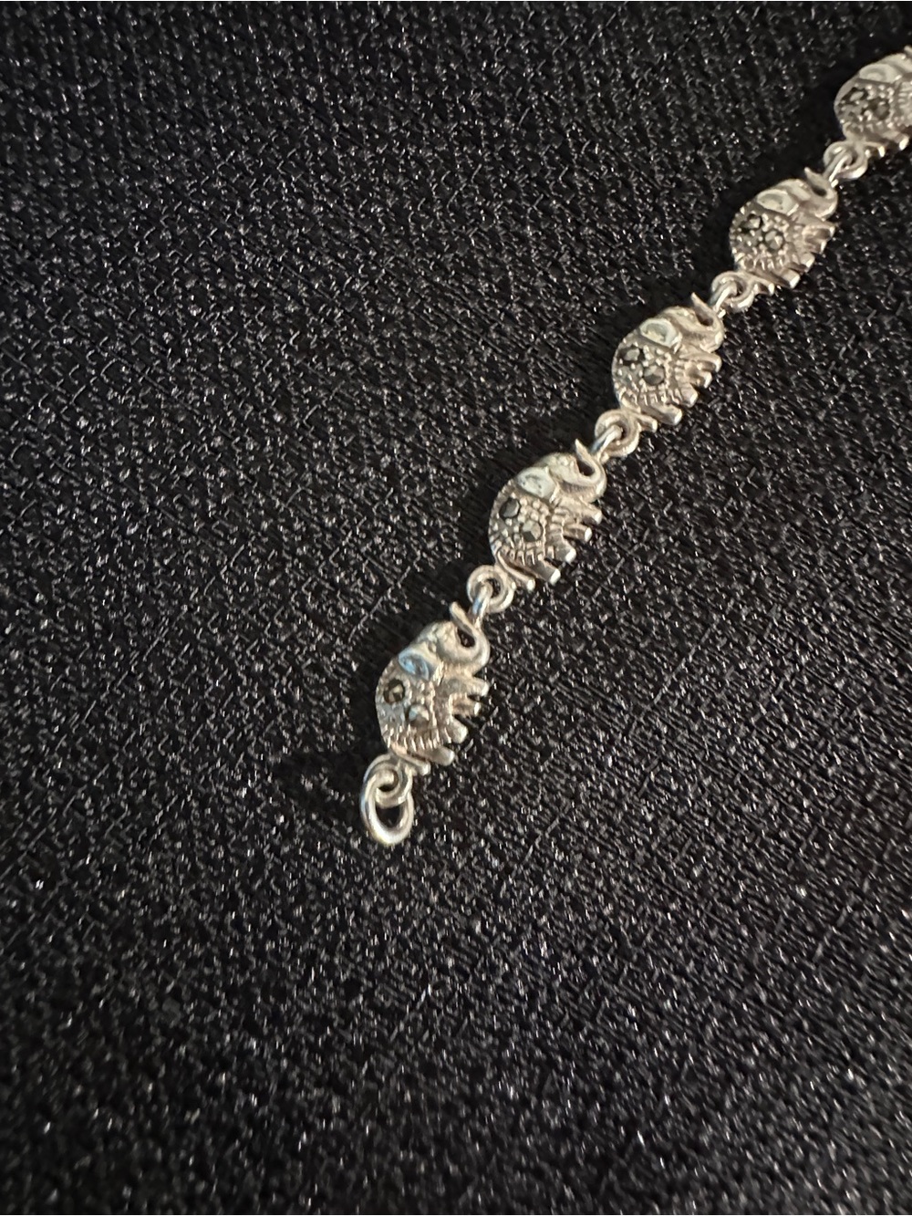 Sterling Silver Elephant with Hematite Link Bracelet - 7.5” - Picture 3 of 6